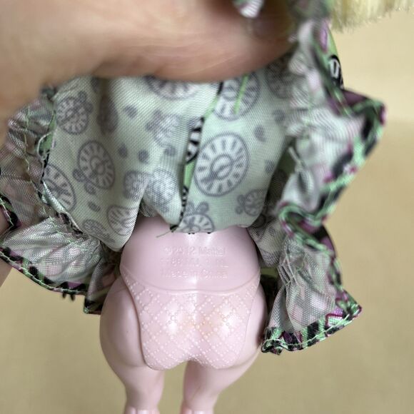 EVER AFTER HIGH Doll Bunny Blanc Doll 2012 Mattel - Picture 9 of 9